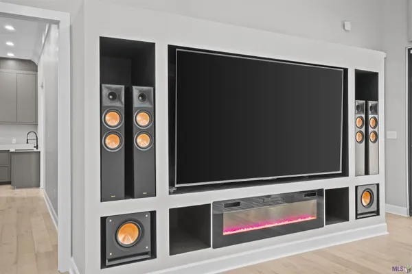 $1,300,000 | 15301 Joor Road, Zachary, LA 70791