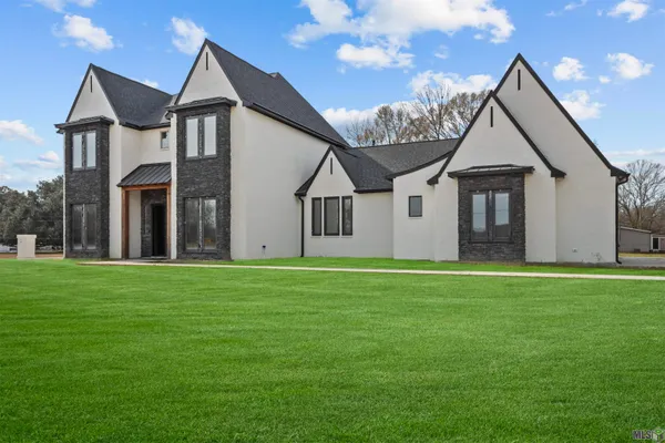 $1,300,000 | 15301 Joor Road, Zachary, LA 70791