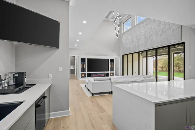 $1,250,000 | 15301 Joor Road, Zachary, LA 70791