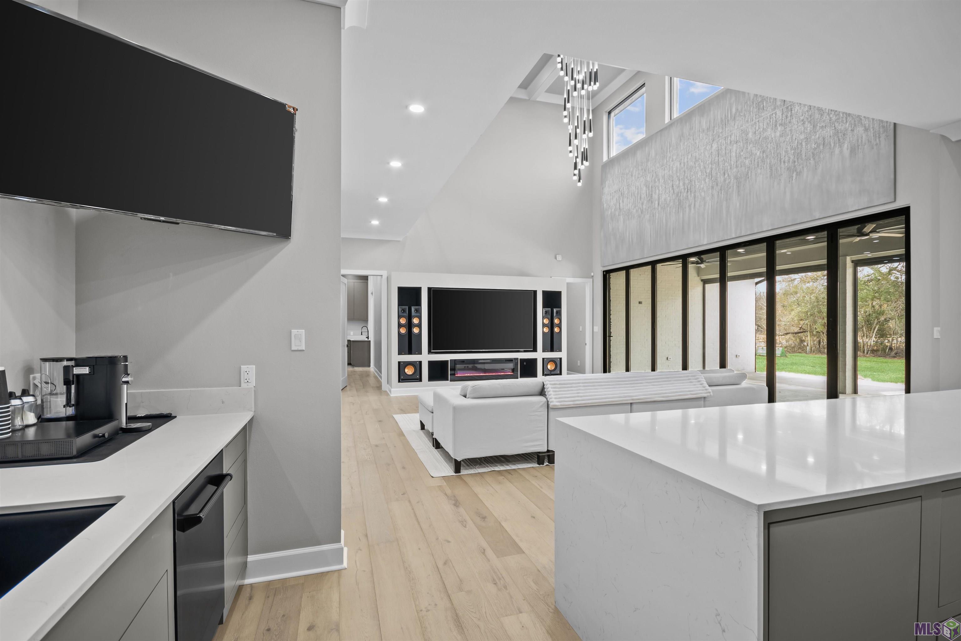 15301 Joor Road Zachary, LA 70791 - Photo 7 of 40