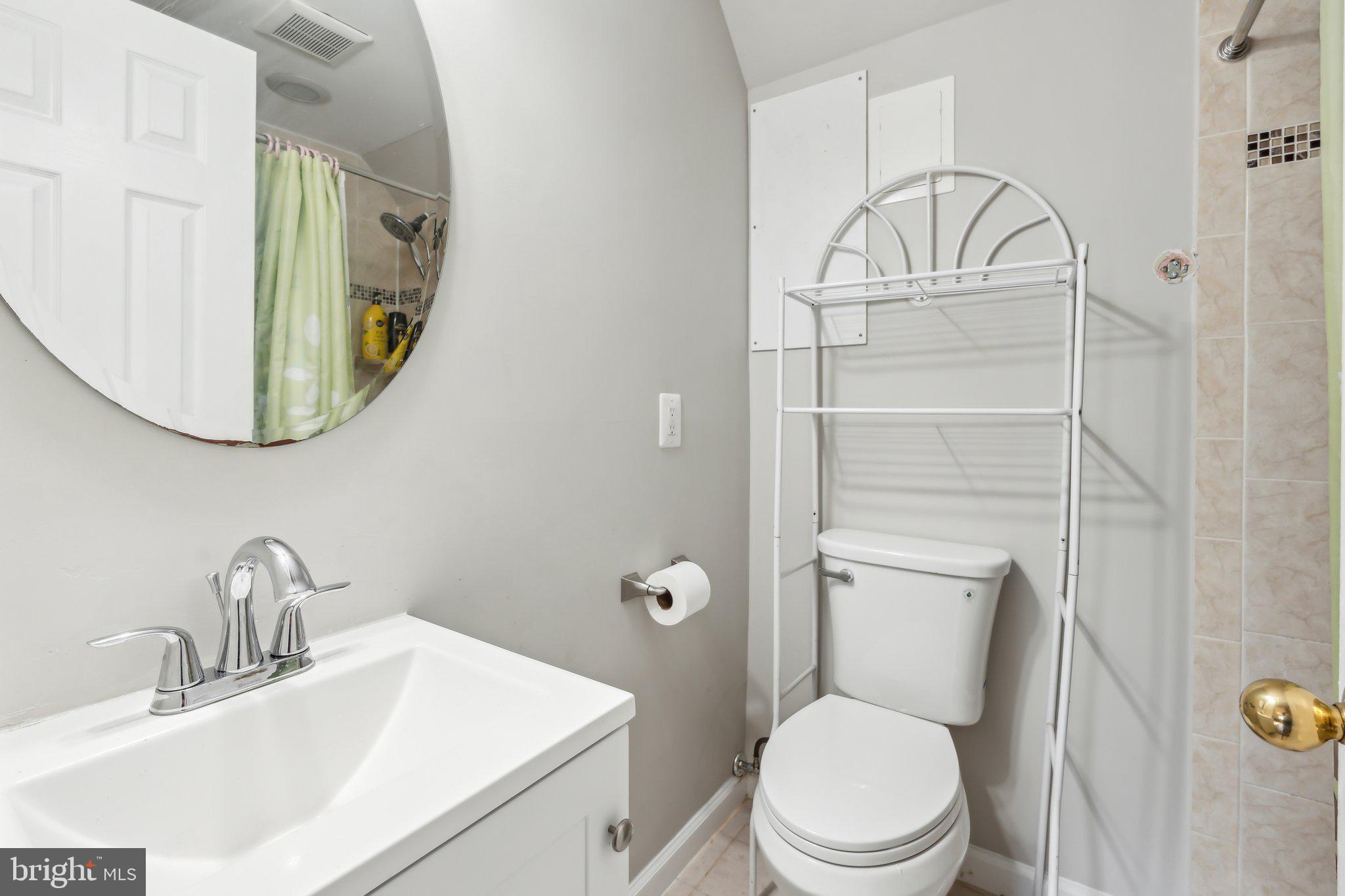 15413 Michigan Rd. Woodbridge, VA 22191 - Photo 23 of 30 Updated bathroom