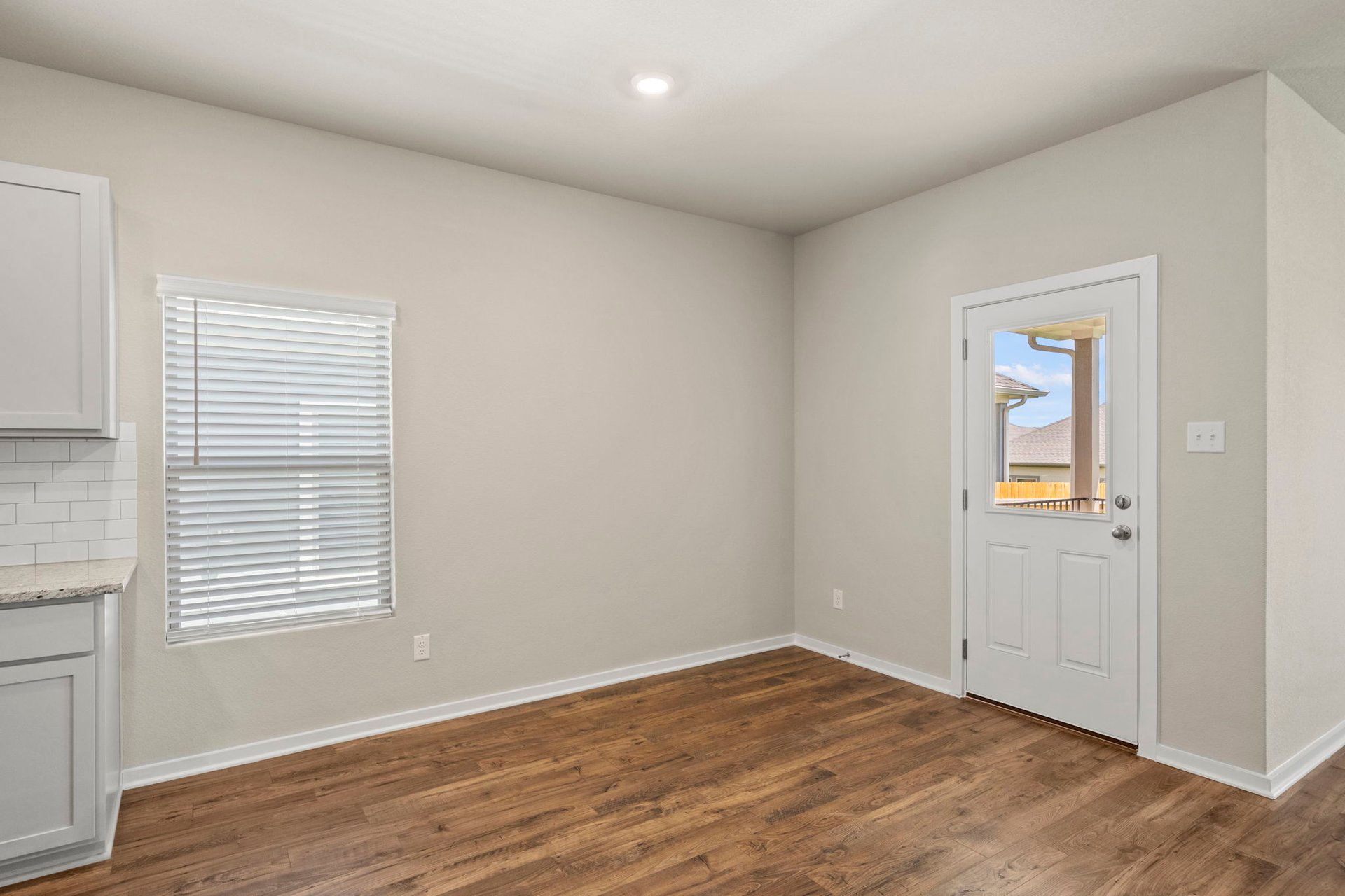 172 Wind Hill Jarrell, TX 76537 - Photo 13 of 30 Casual Dining off of Kitchen
