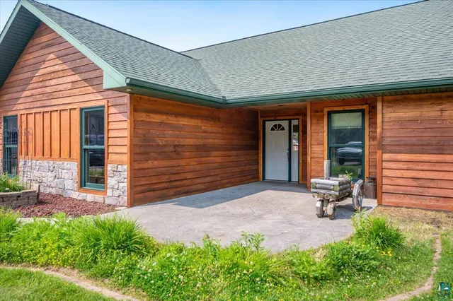 $565,000 | 3155 Poplar Road, Duluth, MN 55804