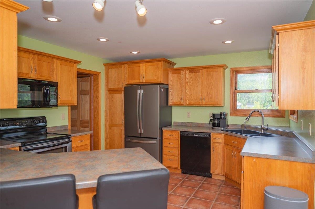 3155 Poplar Road Duluth, MN 55804 - Photo 4 of 37