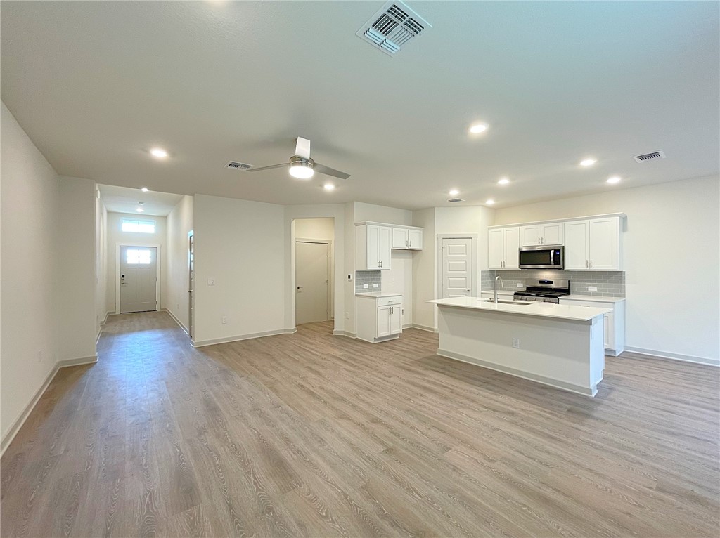 10501 Defender Trail Austin, TX 78754 - Photo 3 of 25