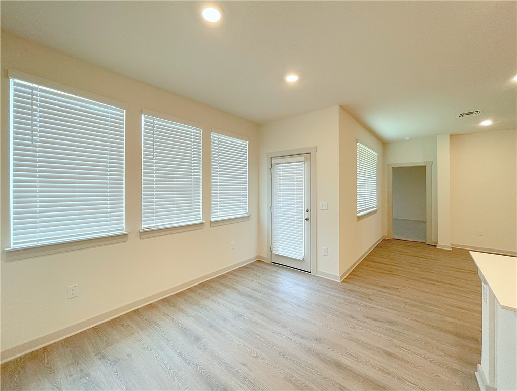 10501 Defender Trail Austin, TX 78754 - Photo 8 of 25