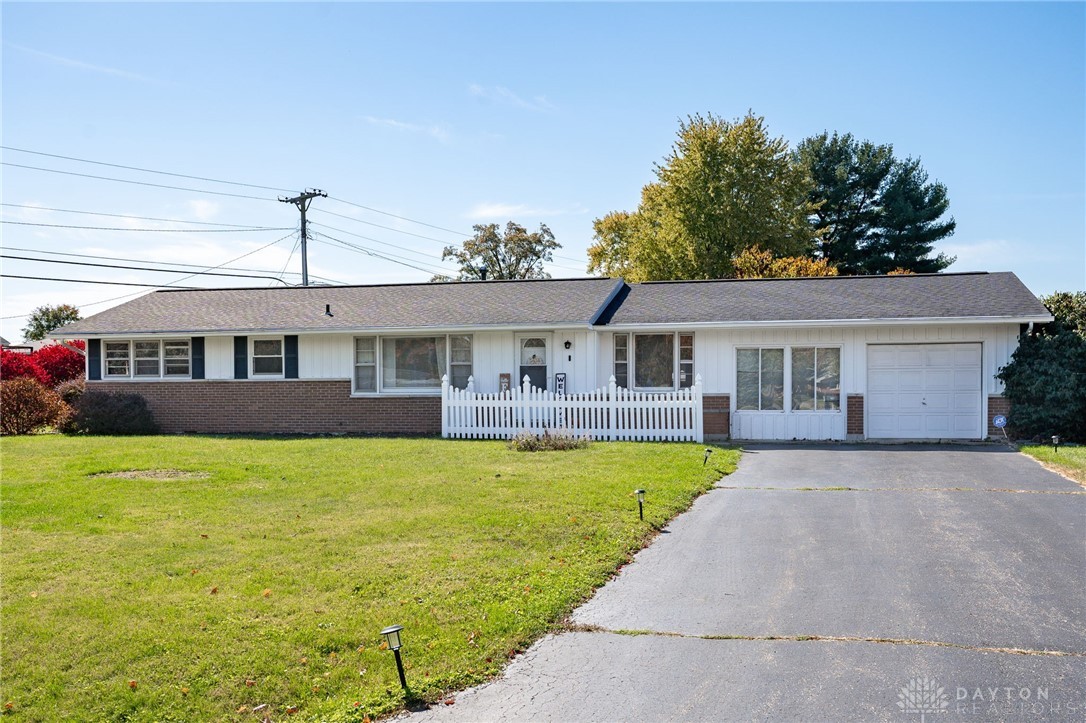 1001 Yellowstone Road Xenia, OH 45385 - Photo 3 of 41 Gallery Image 3