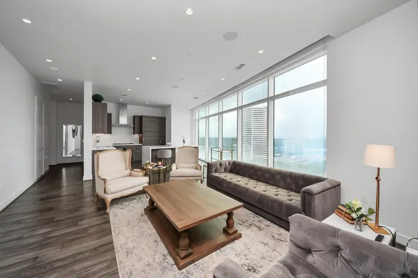 $4,000 | 4521 San Felipe Street, Unit 1603, Houston, TX 77027