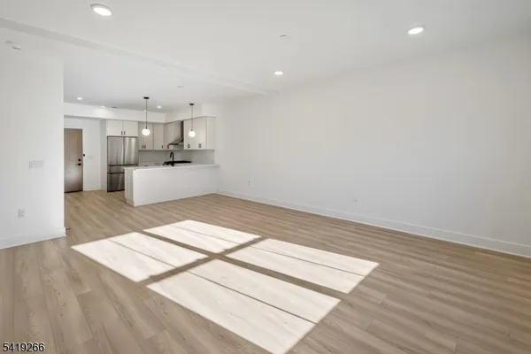 $2,750 | 20 Encampment Court, Montville, NJ 07082