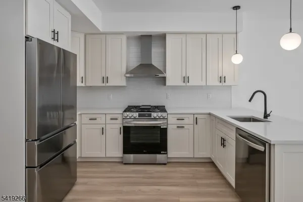 $2,750 | 20 Encampment Court, Montville, NJ 07082