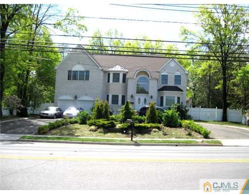 819 New Dover Road Edison, NJ 08820 - Photo 2 of 24 Gallery Image 2