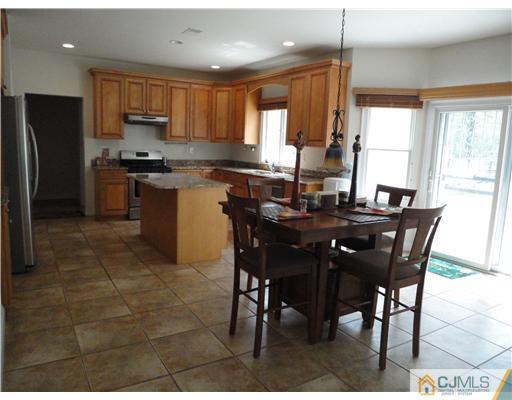 819 New Dover Road Edison, NJ 08820 - Photo 11 of 24 Gallery Image 11