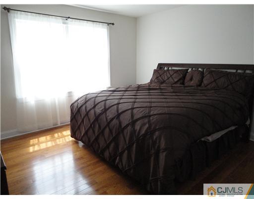 819 New Dover Road Edison, NJ 08820 - Photo 19 of 24 Gallery Image 19