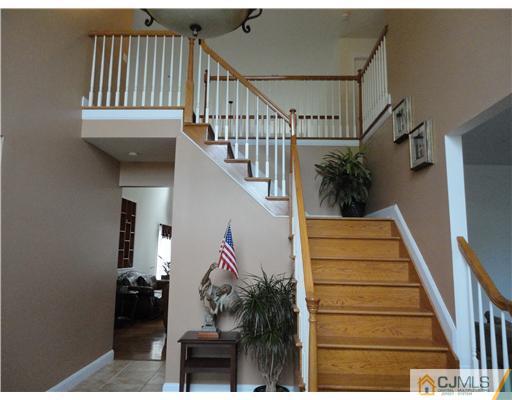 819 New Dover Road Edison, NJ 08820 - Photo 4 of 24 Gallery Image 4