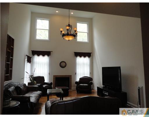819 New Dover Road Edison, NJ 08820 - Photo 10 of 24 Gallery Image 10