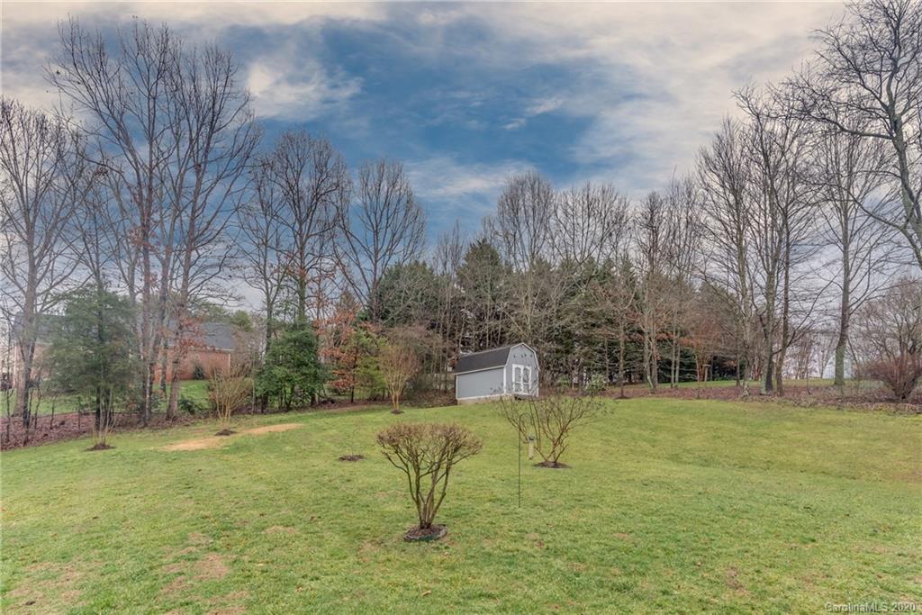 231 Ridgeview Drive Rutherfordton, NC 28139 - Photo 8 of 38 a view of a yard with a fountain