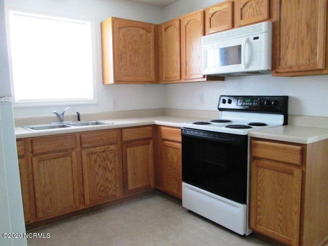 407 Belgrade-Swansboro Road, Unit B Stella, NC 28582 - Photo 5 of 10 kitchen2