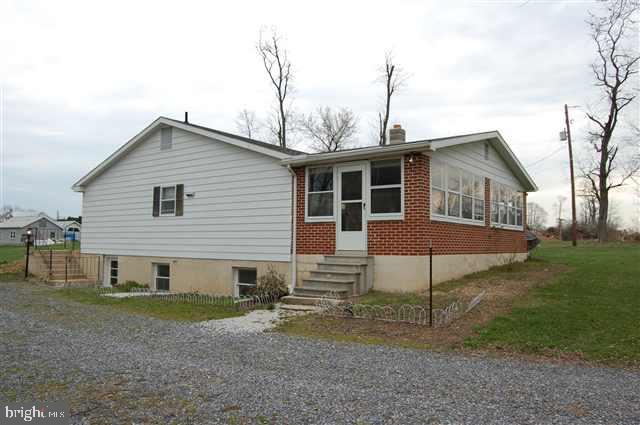 45 Leeds Road Newville, PA 17241 - Photo 2 of 10 Gallery Image 2