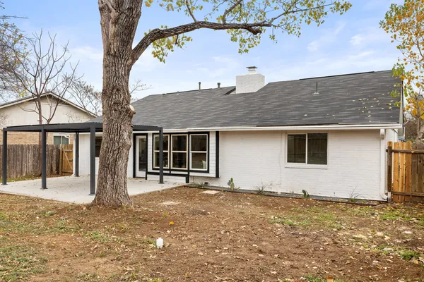 $3,500 | 6106 Bridlington Circle, Austin, TX 78745