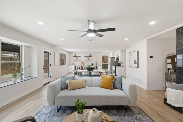 $3,500 | 6106 Bridlington Circle, Austin, TX 78745