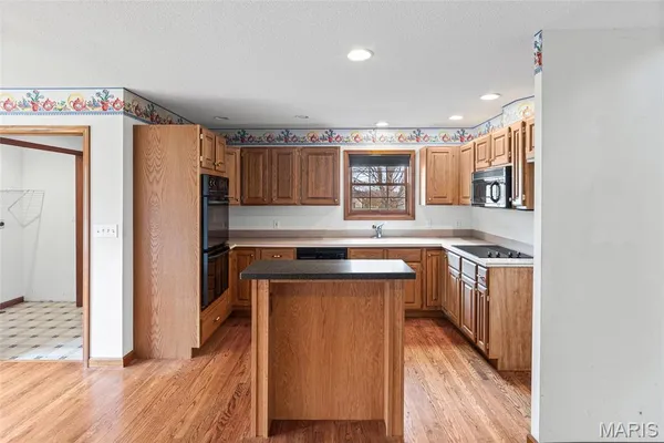 $395,000 | 8160 Bethalto Road, Bethalto, IL 62010