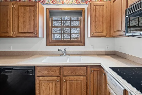 $395,000 | 8160 Bethalto Road, Bethalto, IL 62010