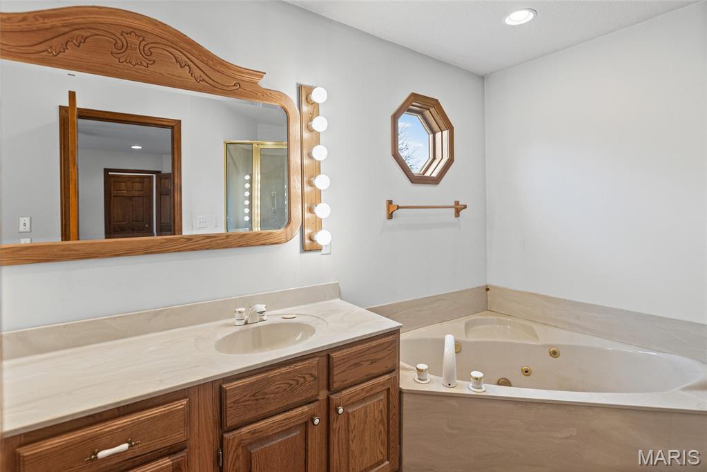 8160 Bethalto Road Bethalto, IL 62010 - Photo 28 of 54