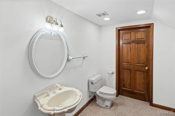 $395,000 | 8160 Bethalto Road, Bethalto, IL 62010