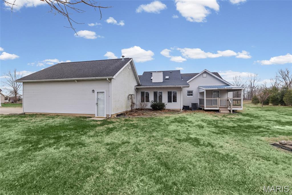 8160 Bethalto Road Bethalto, IL 62010 - Photo 4 of 54