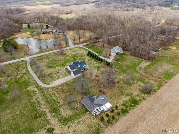 $395,000 | 8160 Bethalto Road, Bethalto, IL 62010