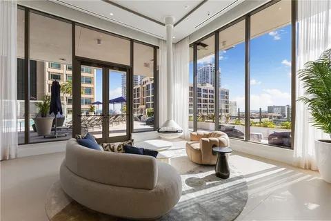 $1,305,000 | 235 1st Avenue South, Unit 1907, St. Petersburg, FL 33701