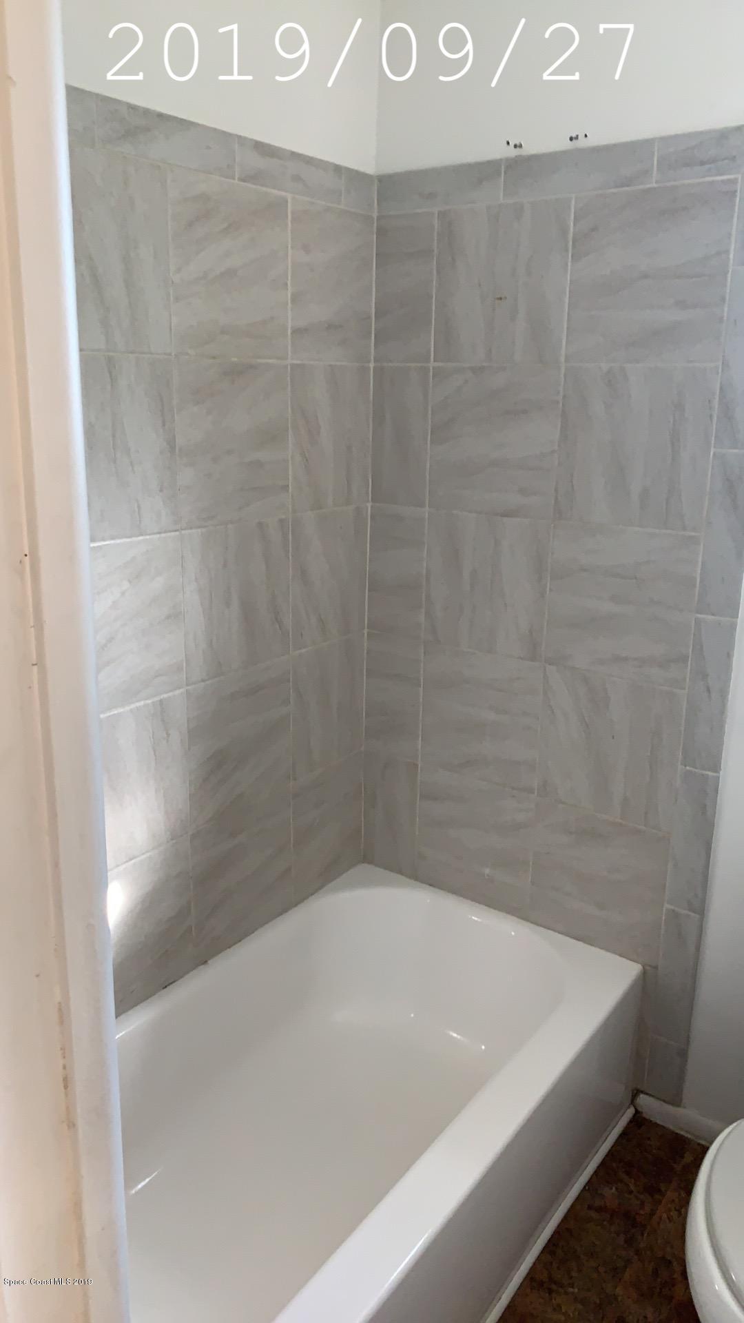 1382 Riviera Drive Northeast Palm Bay, FL 32905 - Photo 10 of 13 1382 Riviera (31)