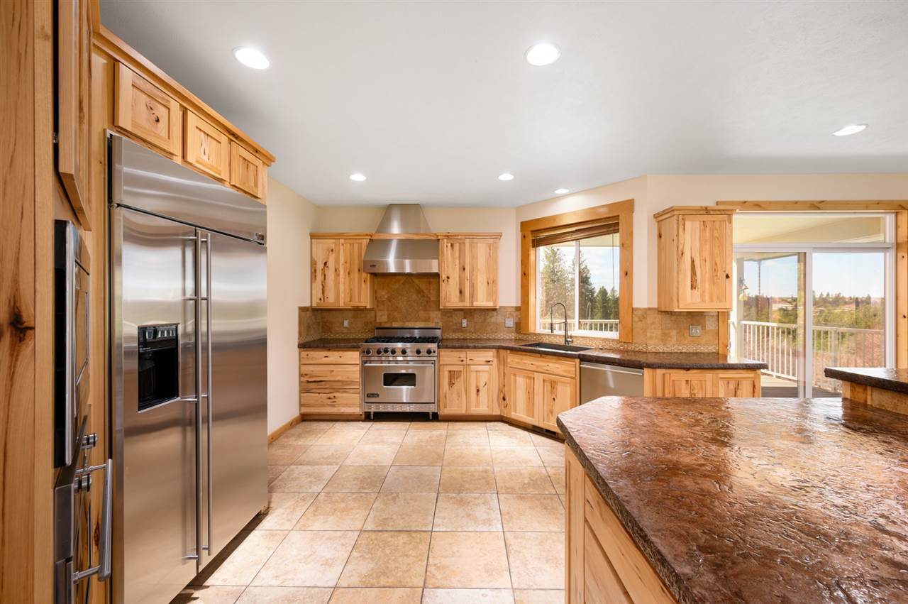 16110 Foothills Road Spokane, WA 99217 - Photo 4 of 20