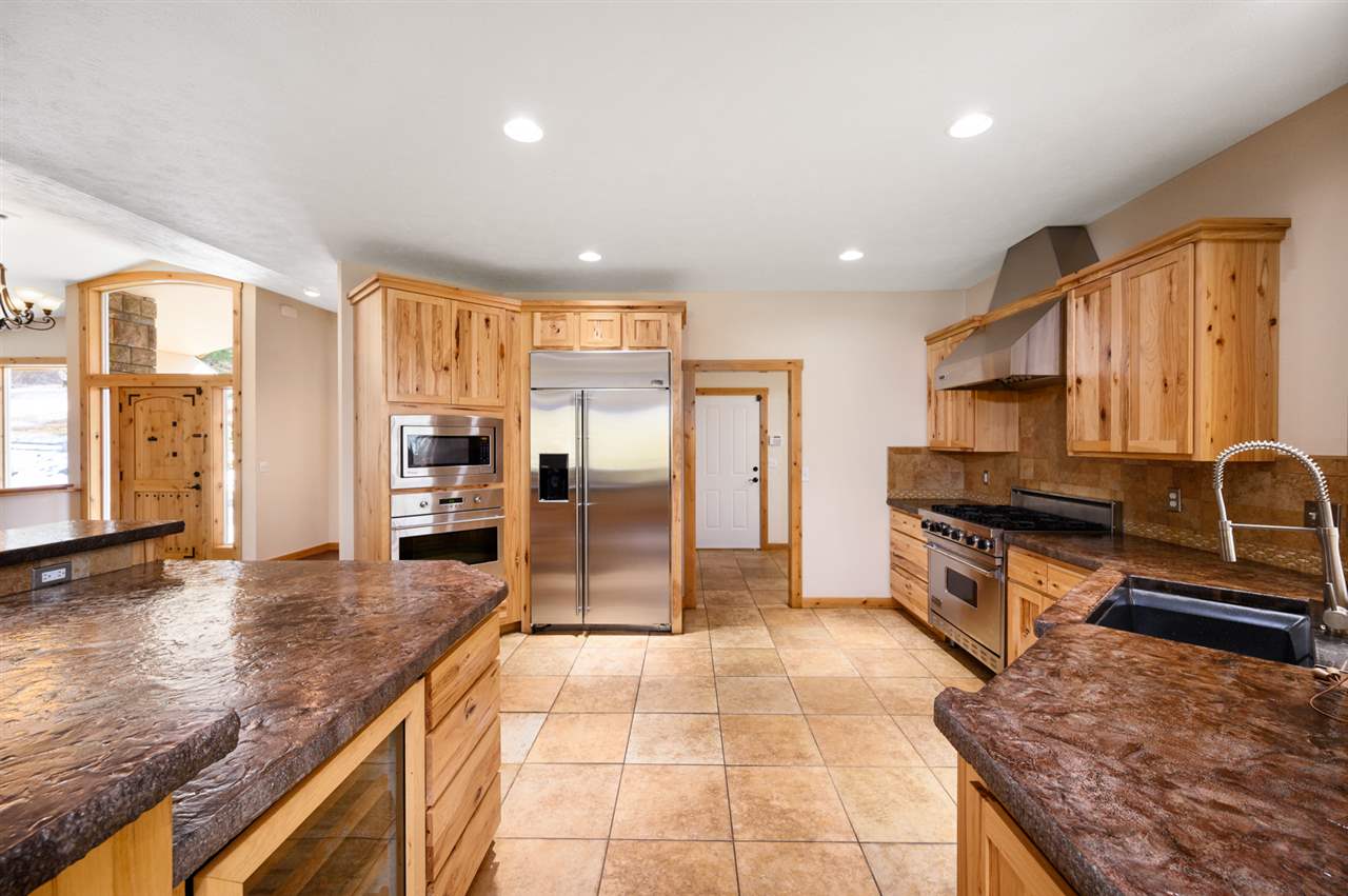 16110 Foothills Road Spokane, WA 99217 - Photo 5 of 20