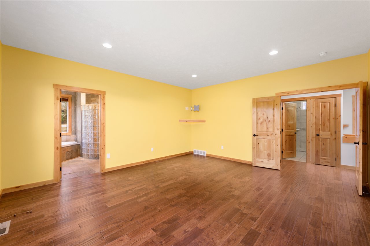 16110 Foothills Road Spokane, WA 99217 - Photo 7 of 20