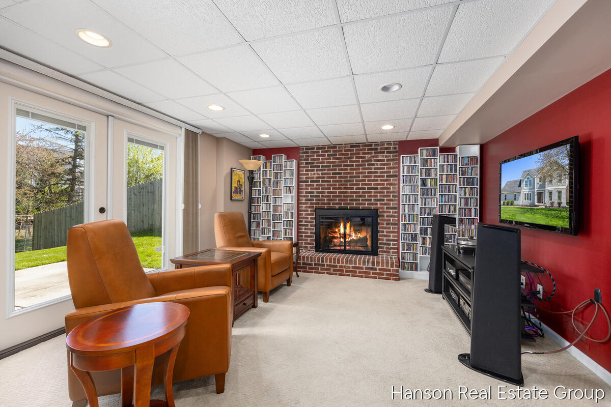 1716 Riva Ridge Drive Southeast Grand Rapids, MI 49546 - Photo 27 of 40 1716-Riva_028