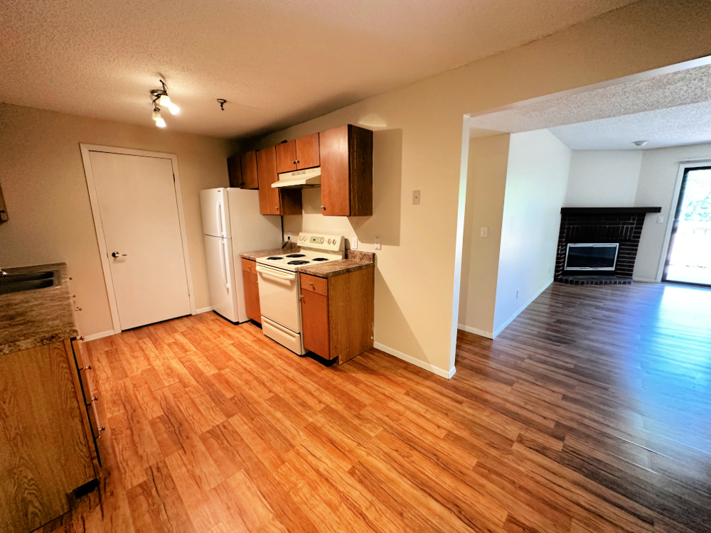 1360 Brook Street, Unit L St. Charles, IL 60174 - Photo 3 of 11