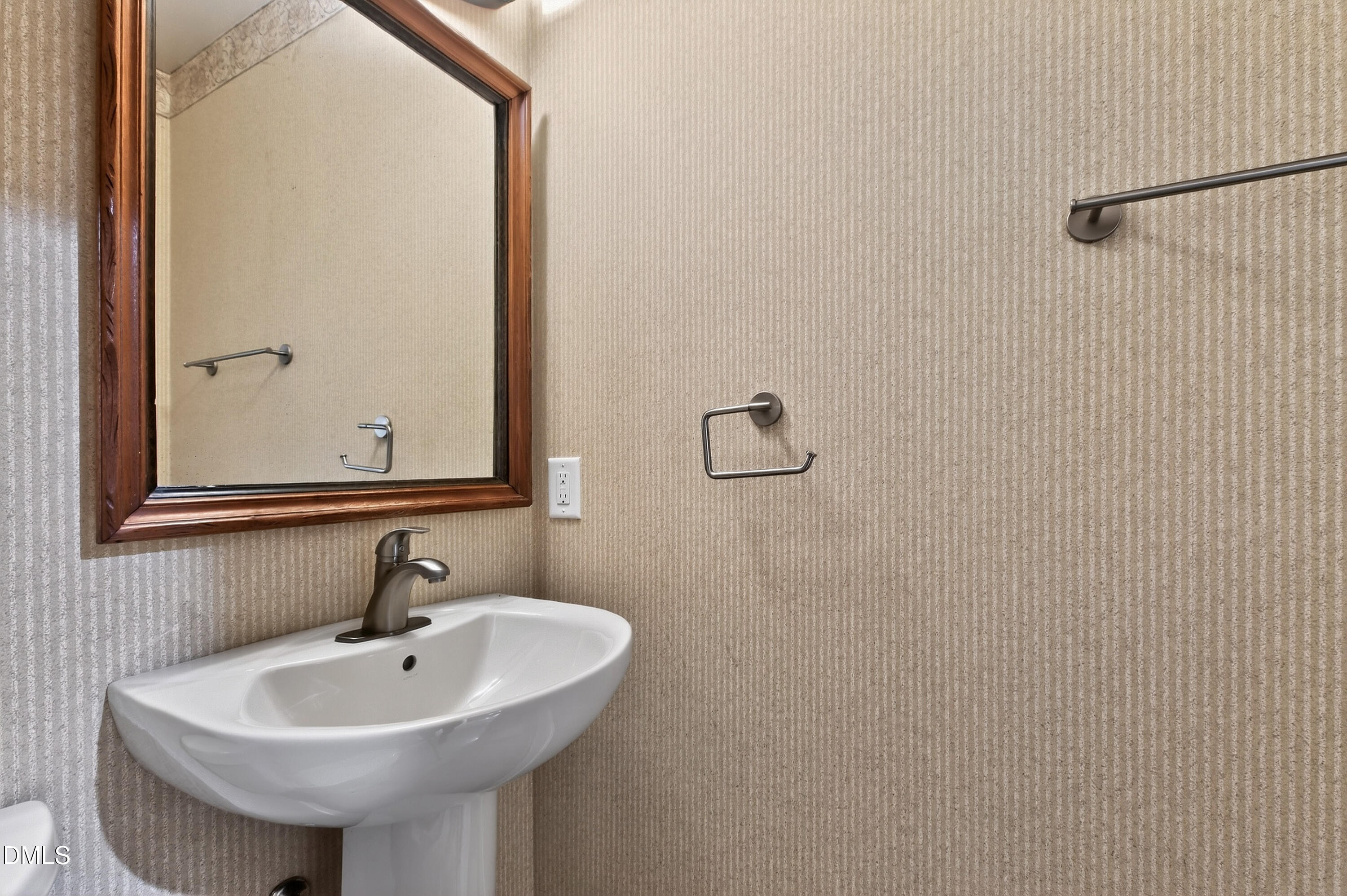 5515 Lambshire Drive Raleigh, NC 27612 - Photo 29 of 78 Lambshire (10)