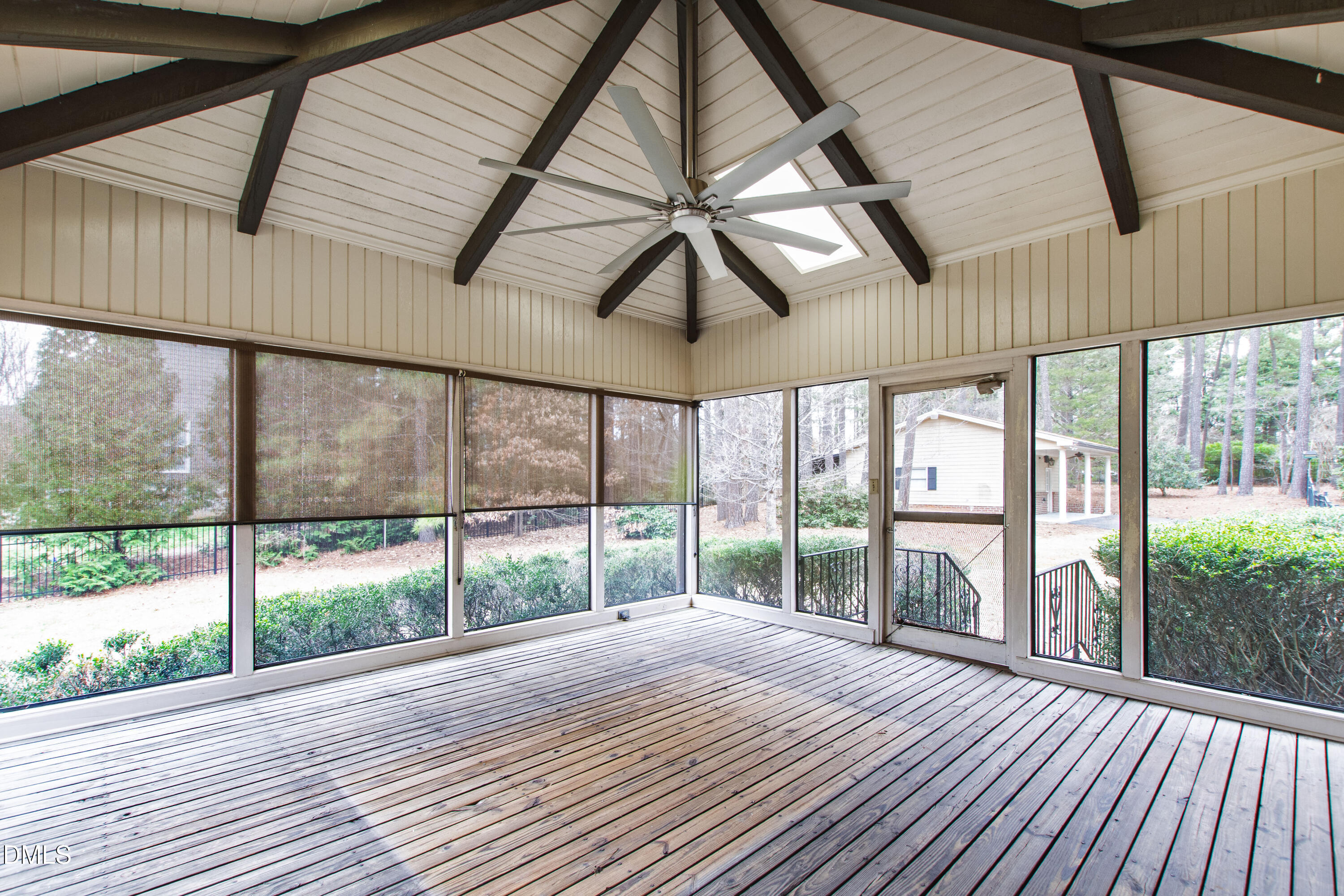 5515 Lambshire Drive Raleigh, NC 27612 - Photo 4 of 78 Lambshire (70)