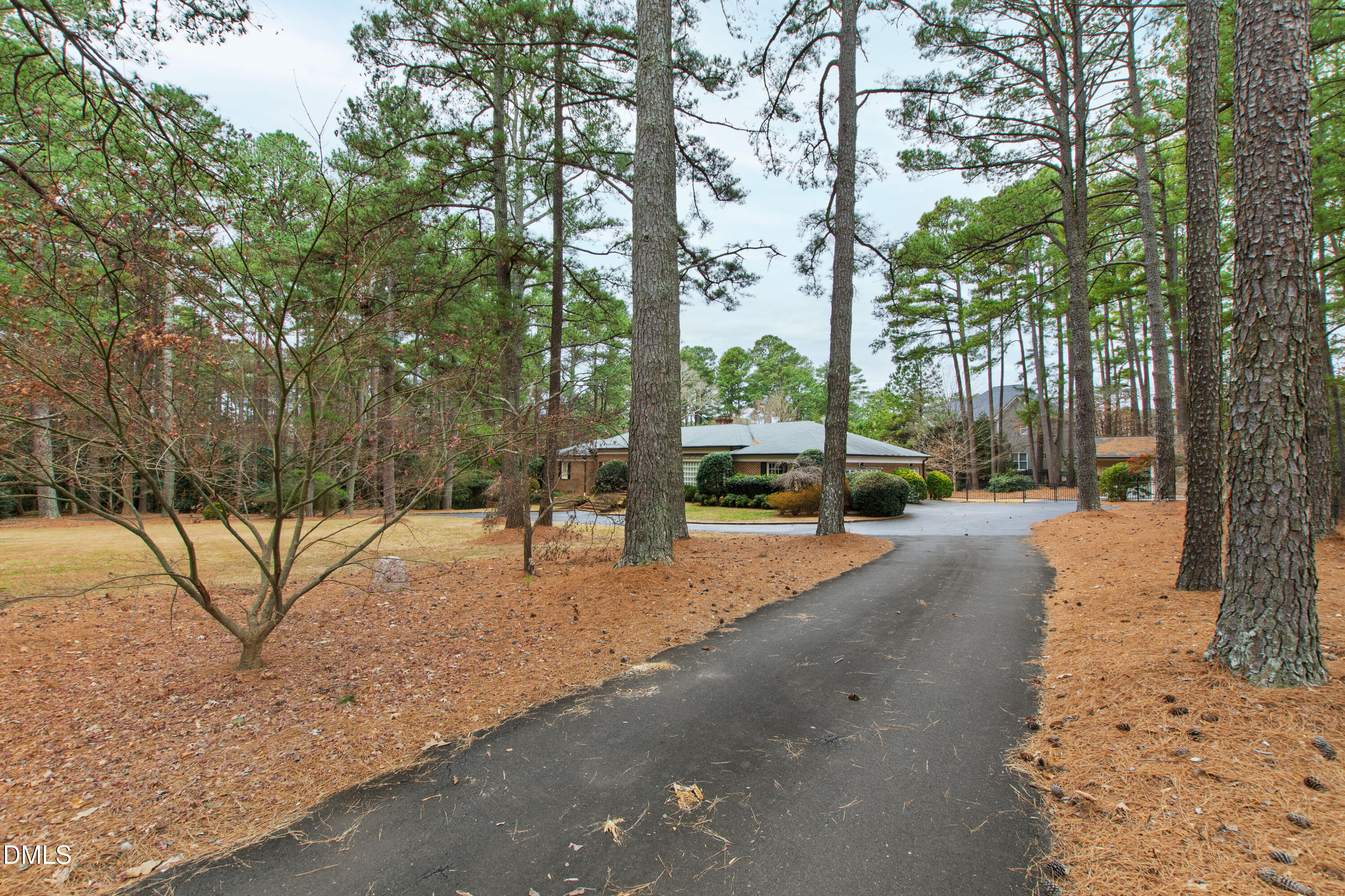 5515 Lambshire Drive Raleigh, NC 27612 - Photo 6 of 78 Lambshire (82)