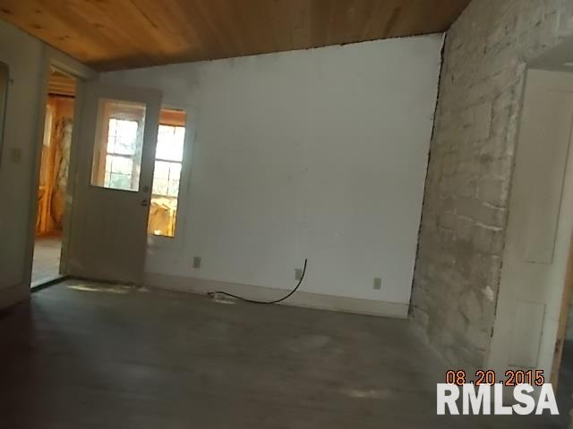 1486 North County Road Carthage, IL 62321 - Photo 17 of 18 Gallery Image 17