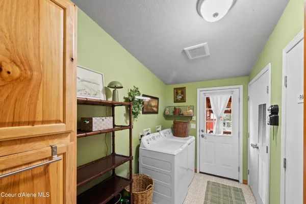 $589,900 | 301 Cherry Hill Lane, St. Maries, ID 83861