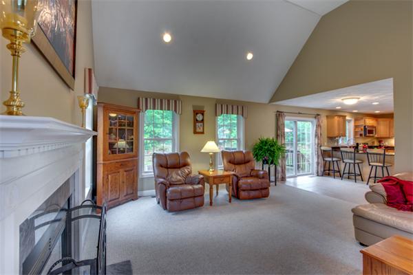 72 Danforth Road Tyngsborough, MA 01879 - Photo 11 of 27