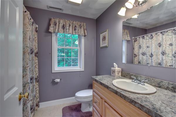 72 Danforth Road Tyngsborough, MA 01879 - Photo 19 of 27