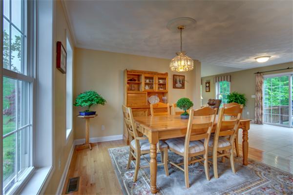 72 Danforth Road Tyngsborough, MA 01879 - Photo 4 of 27
