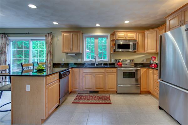 72 Danforth Road Tyngsborough, MA 01879 - Photo 6 of 27