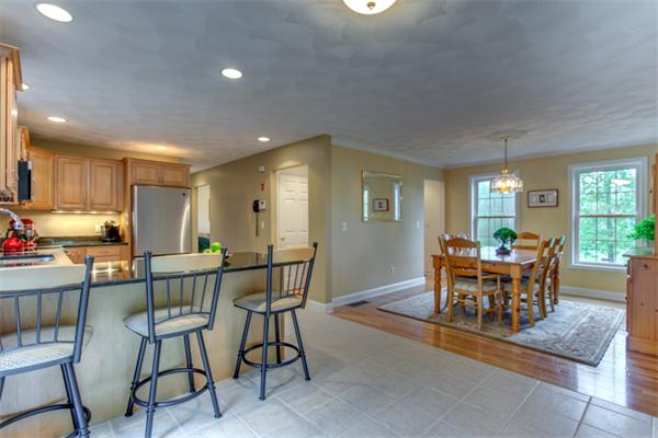72 Danforth Road Tyngsborough, MA 01879 - Photo 7 of 27