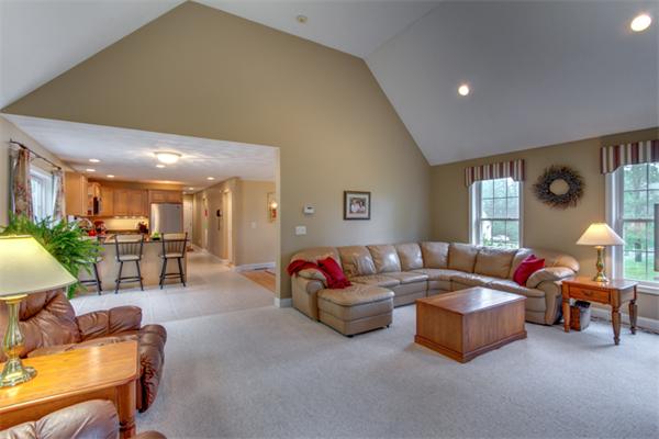 72 Danforth Road Tyngsborough, MA 01879 - Photo 10 of 27