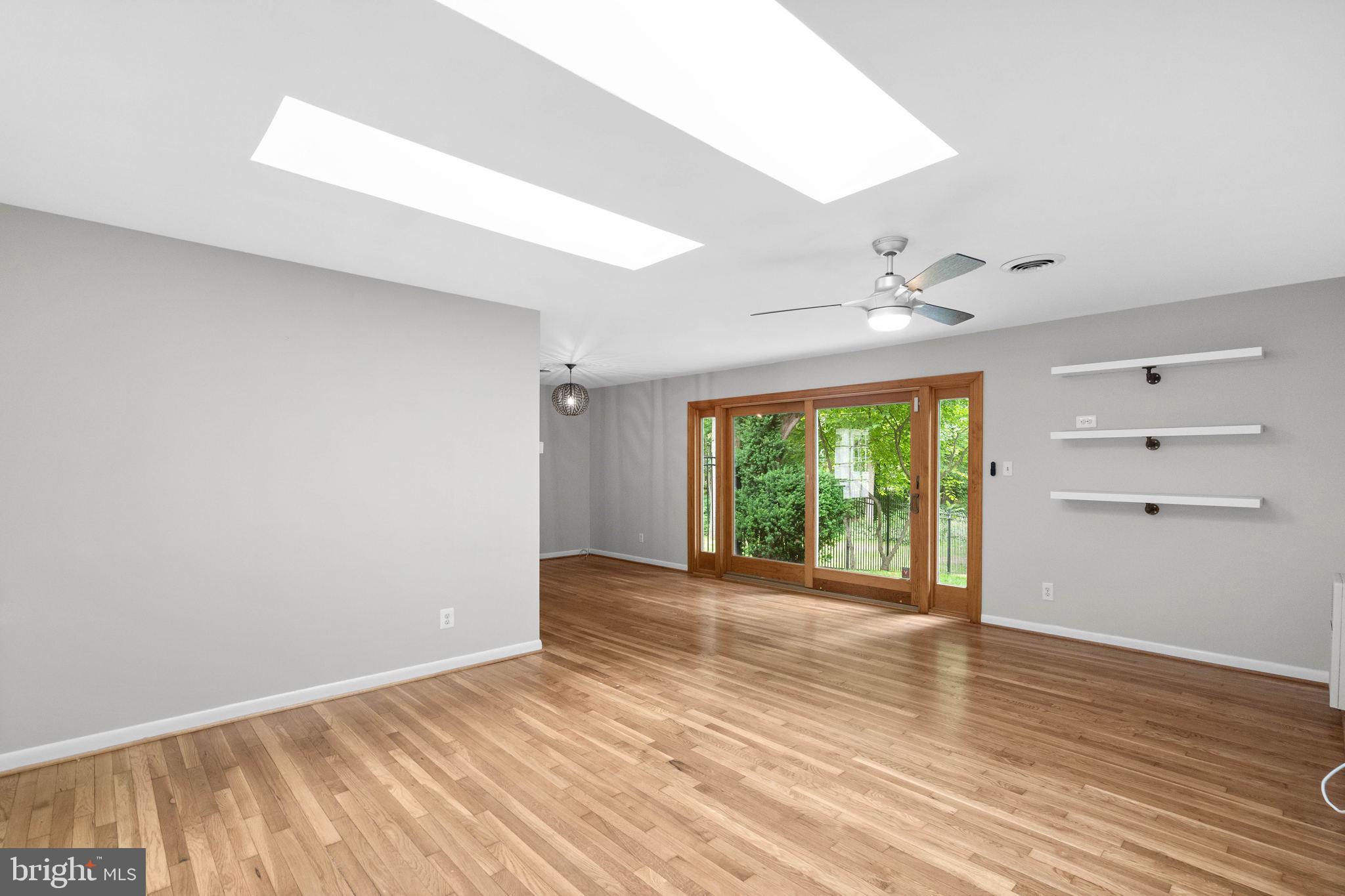 9421 Warfield Road Gaithersburg, MD 20882 - Photo 12 of 63 Gallery Image 12