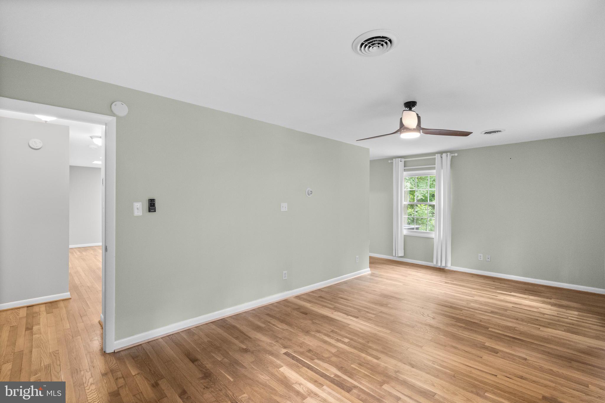 9421 Warfield Road Gaithersburg, MD 20882 - Photo 27 of 63 Gallery Image 27